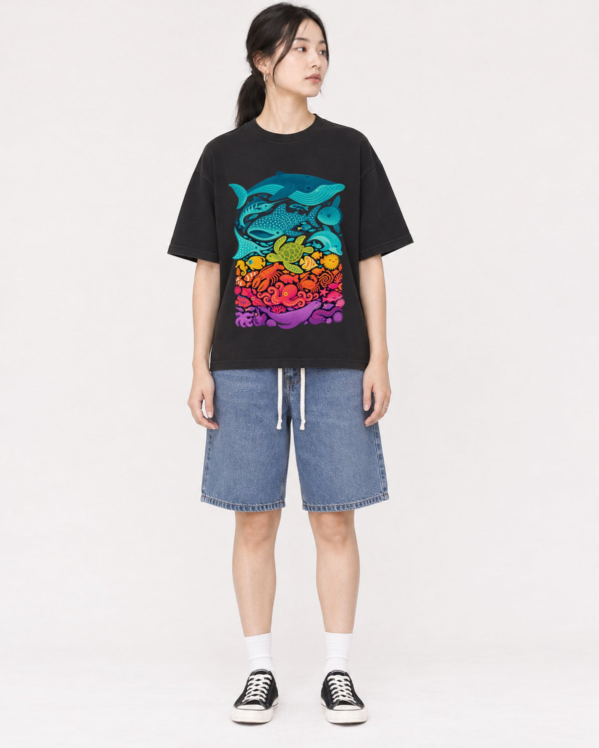 Mockup Boxy Heavyweight Tee Black female full-body 21