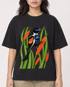 Mockup Boxy Heavyweight Tee Black female close-up 02