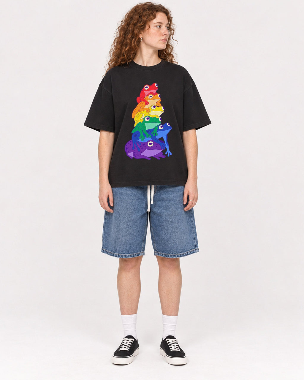 Mockup Boxy Heavyweight Tee Black female full-body 09