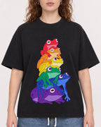 Mockup Boxy Heavyweight Tee Black female close-up 09