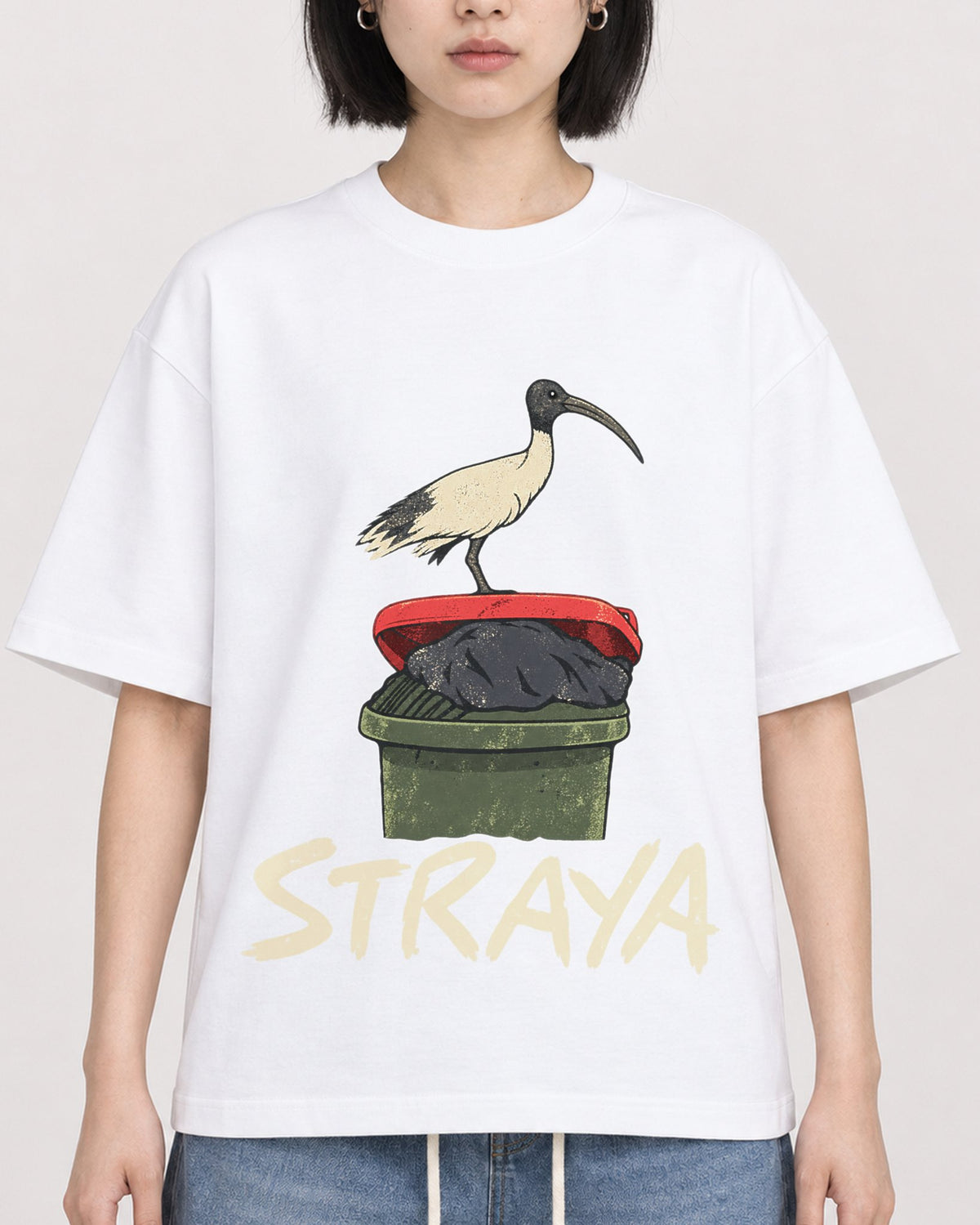 Mockup Boxy Heavyweight Tee White female close-up 11