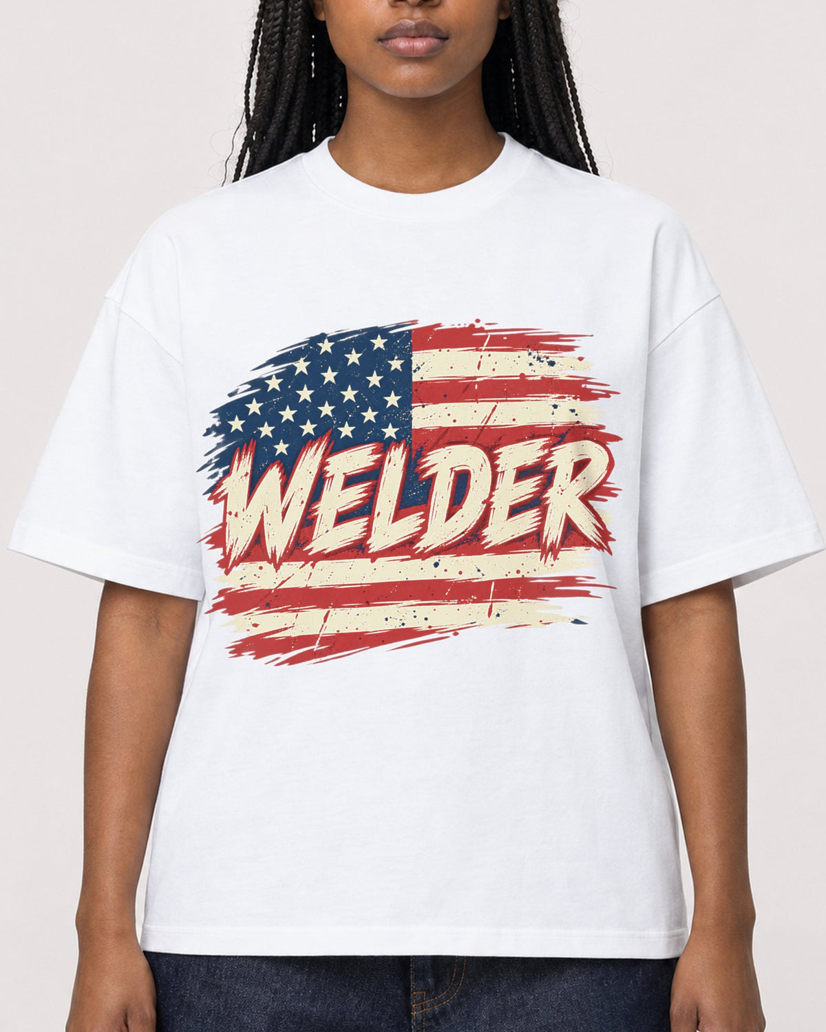 Mockup Boxy Heavyweight Tee White female close-up 04