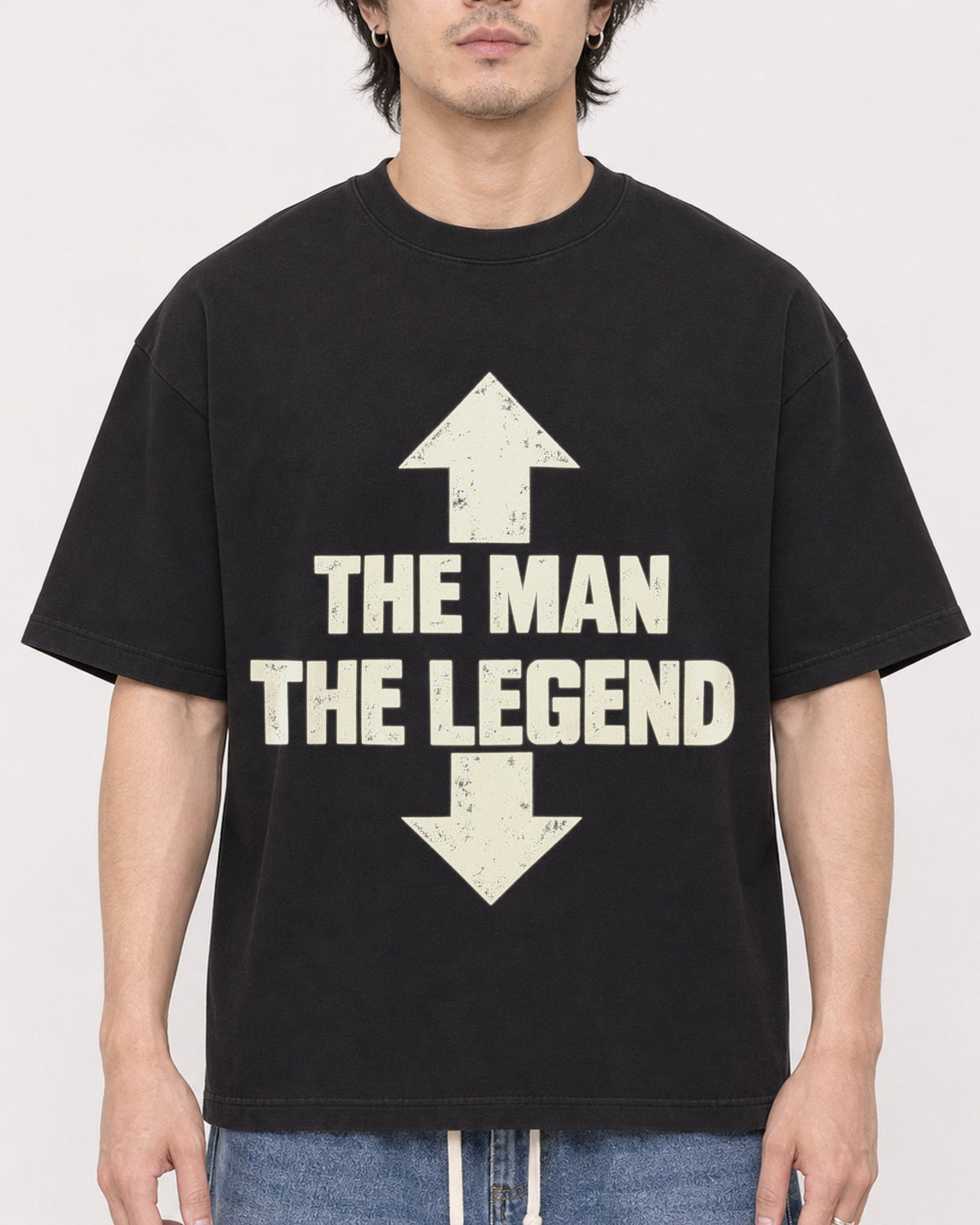 Mockup Boxy Heavyweight Tee Black male close-up 03