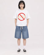 Mockup Boxy Heavyweight Tee White female full-body 11