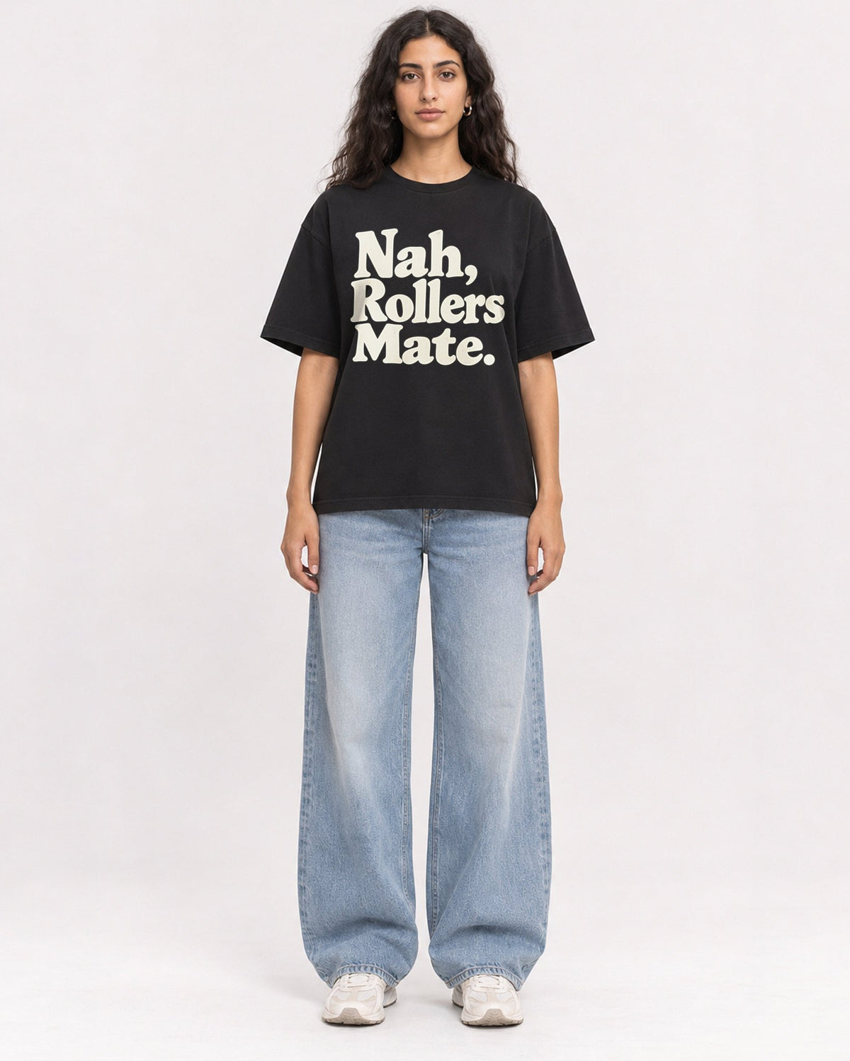 Mockup Boxy Heavyweight Tee Black female full-body 07