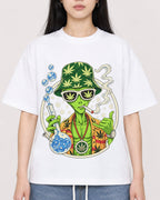 Mockup Boxy Heavyweight Tee White female close-up 01