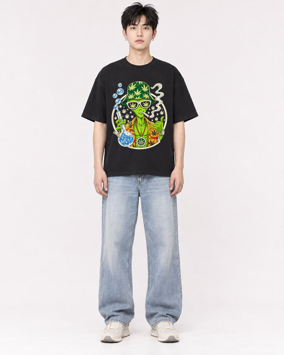 Mockup Boxy Heavyweight Tee Black male full-body 01