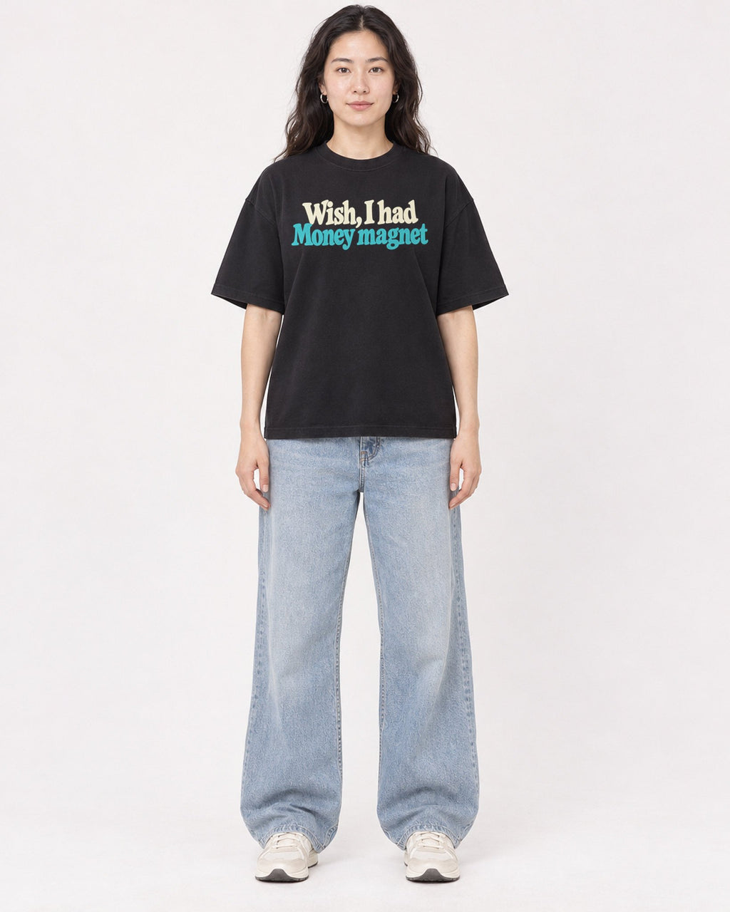 Mockup Boxy Heavyweight Tee Black female full-body 03