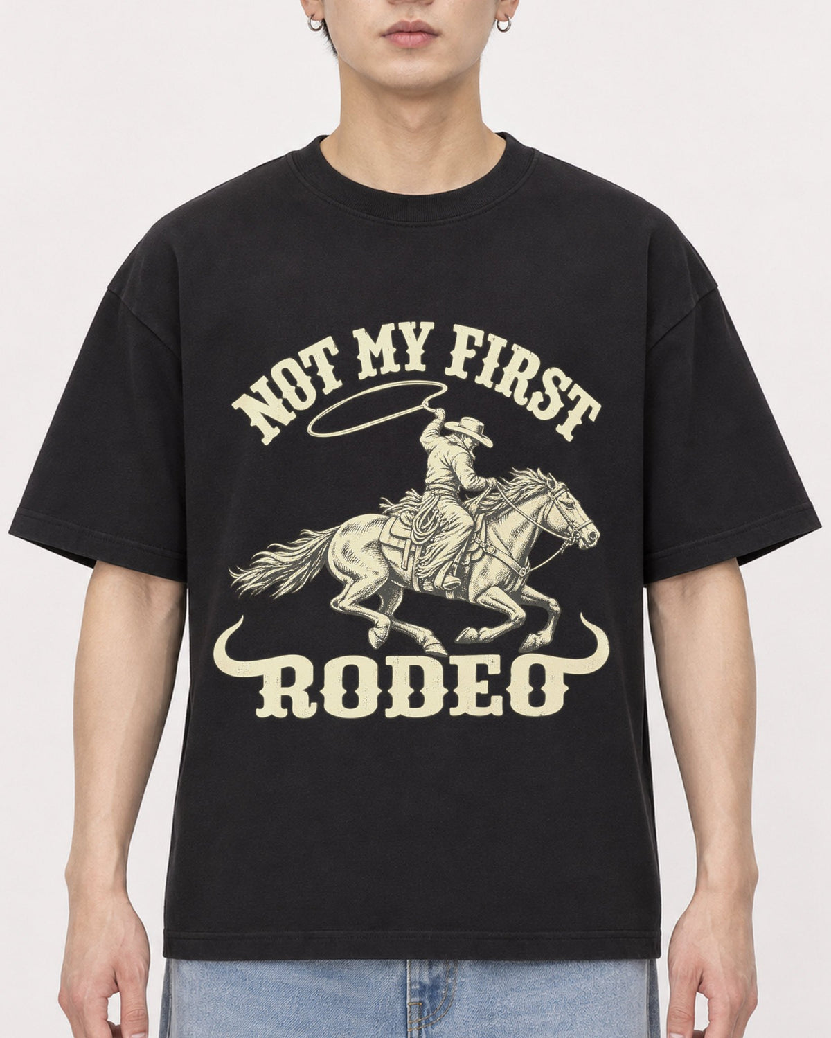 Mockup Boxy Heavyweight Tee Black male close-up 01
