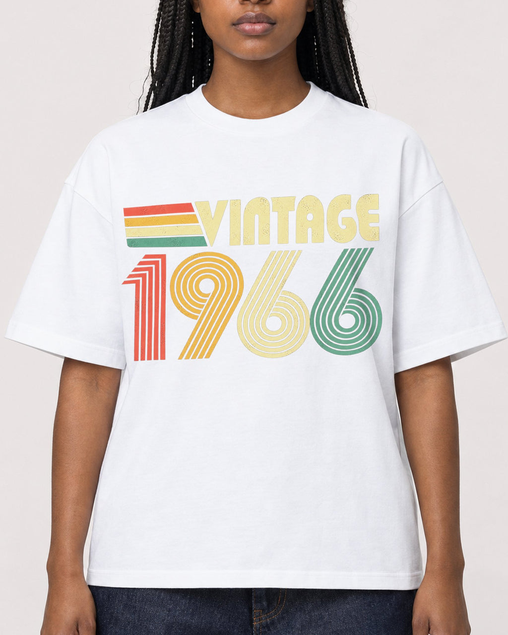 Mockup Boxy Heavyweight Tee White female close-up 04