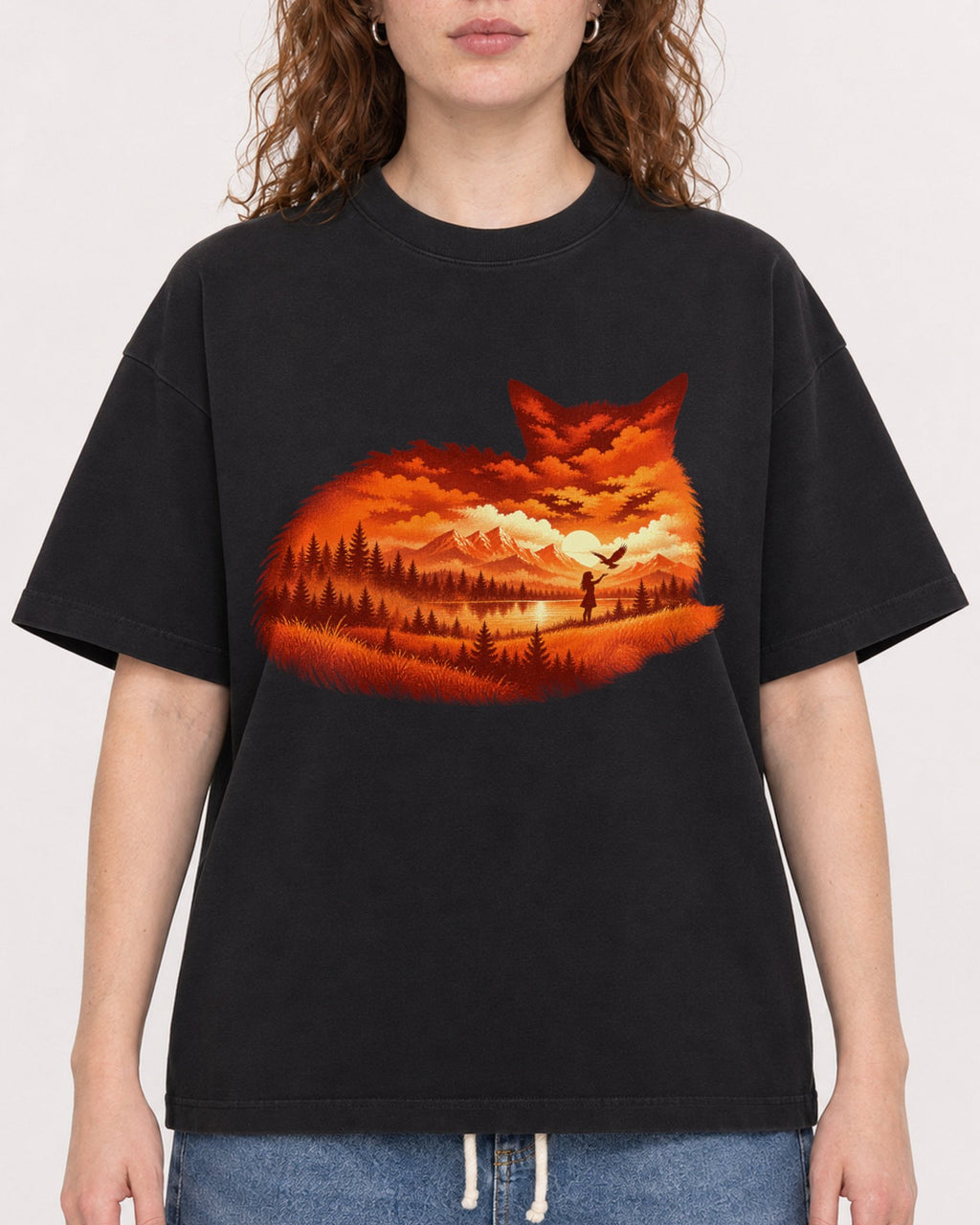 Mockup Boxy Heavyweight Tee Black female close-up 09