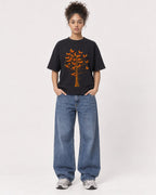 Mockup Boxy Heavyweight Tee Black female full-body 20