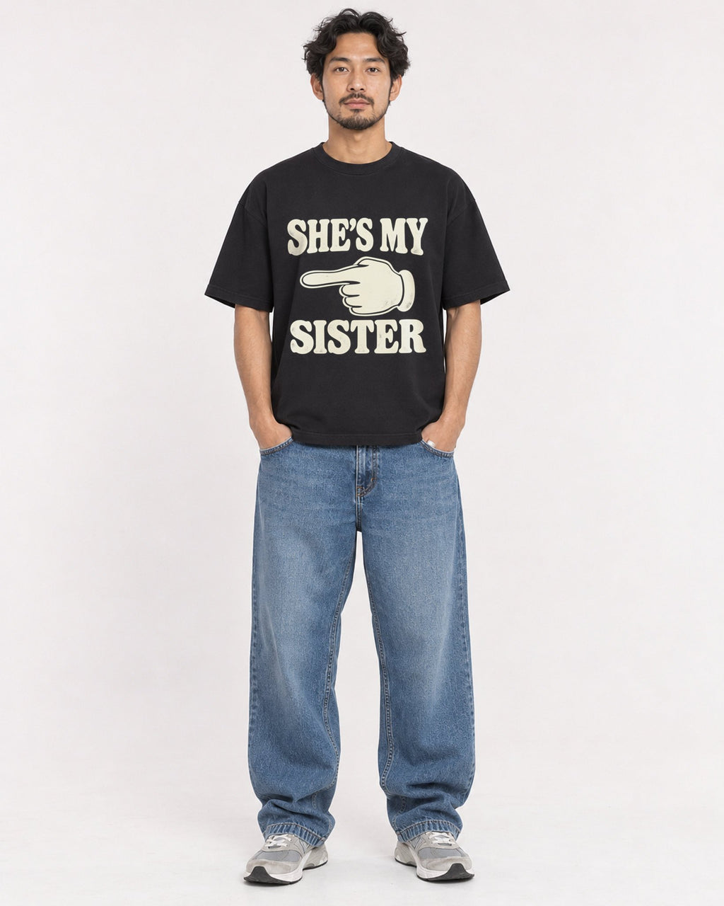 Mockup Boxy Heavyweight Tee Black male full-body 02