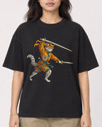 Mockup Boxy Heavyweight Tee Black female close-up 02