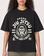 Mockup Boxy Heavyweight Tee Black female close-up 10