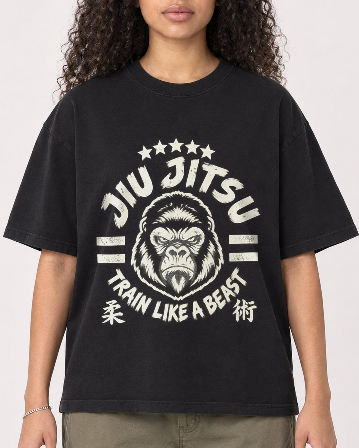 Mockup Boxy Heavyweight Tee Black female close-up 10