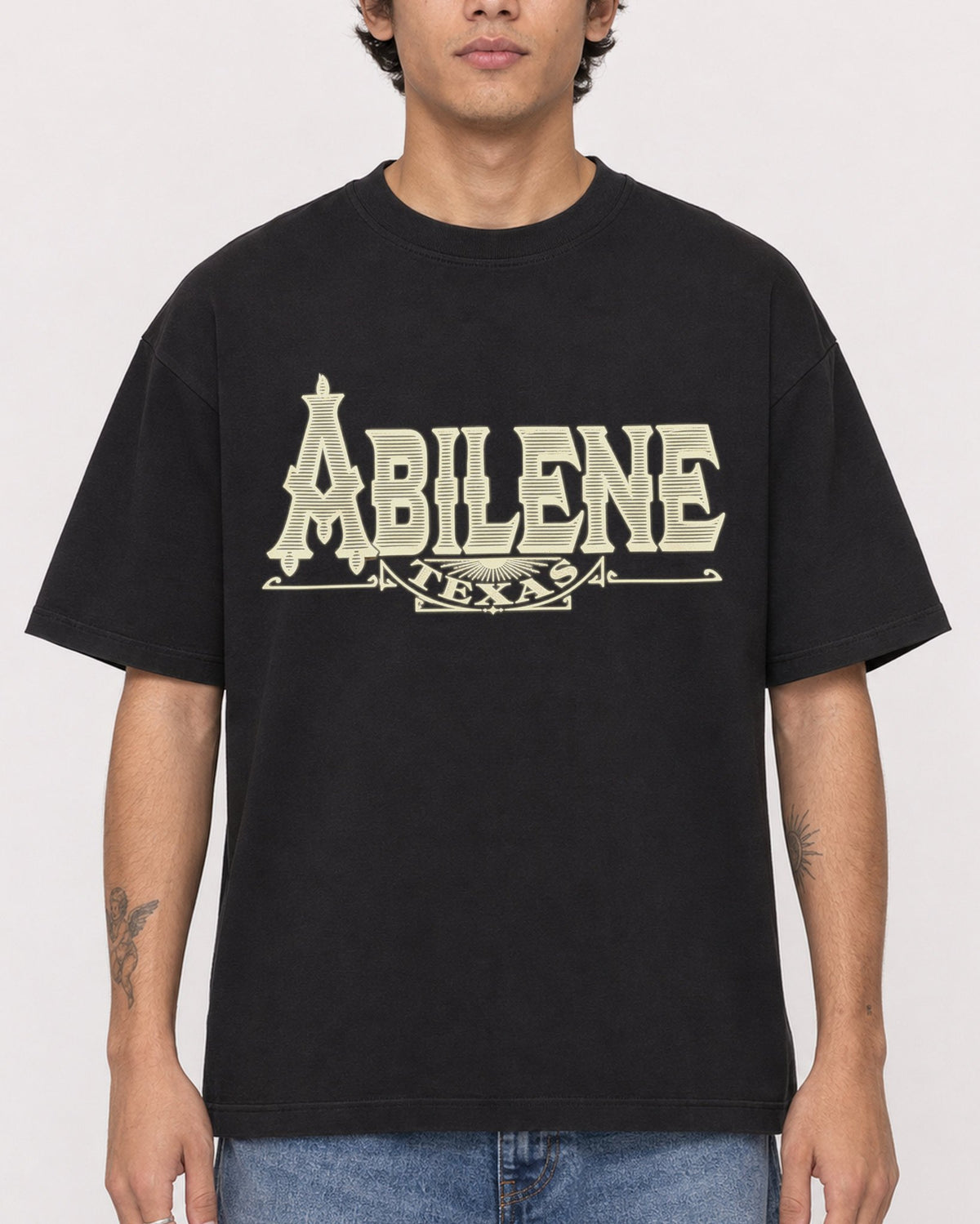 Mockup Boxy Heavyweight Tee Black male close-up 06
