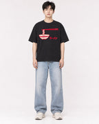 Mockup Boxy Heavyweight Tee Black male full-body 01