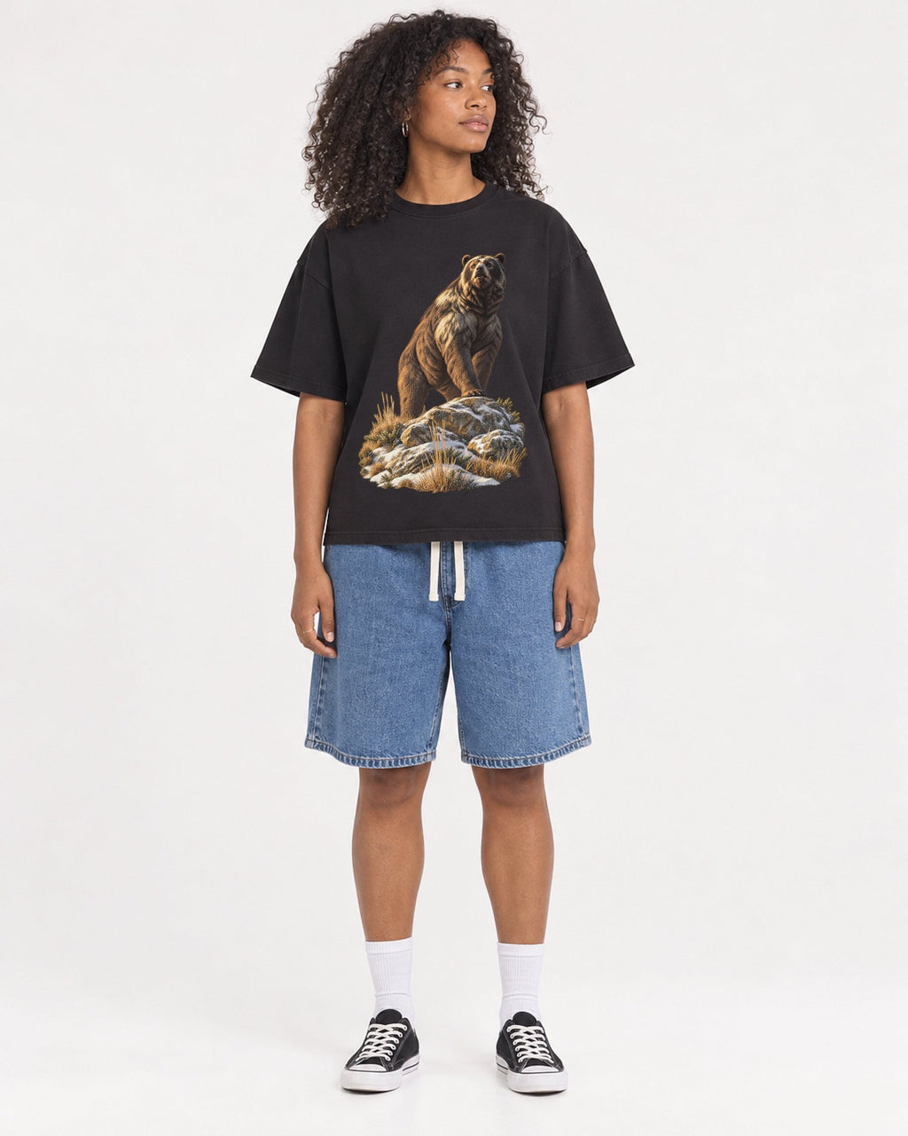 Mockup Boxy Heavyweight Tee Black female full-body 05