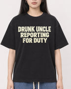 Mockup Boxy Heavyweight Tee Black female close-up 01