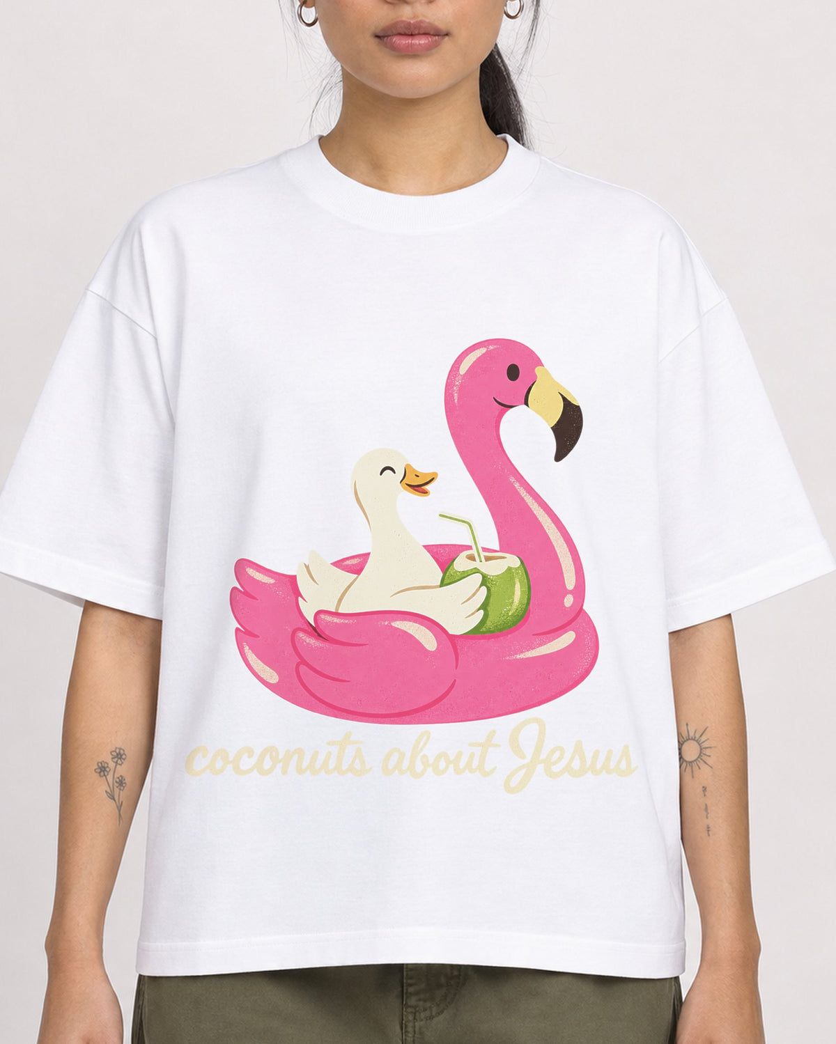Mockup Boxy Heavyweight Tee White female close-up 42