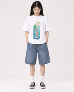 Mockup Boxy Heavyweight Tee White female full-body 01