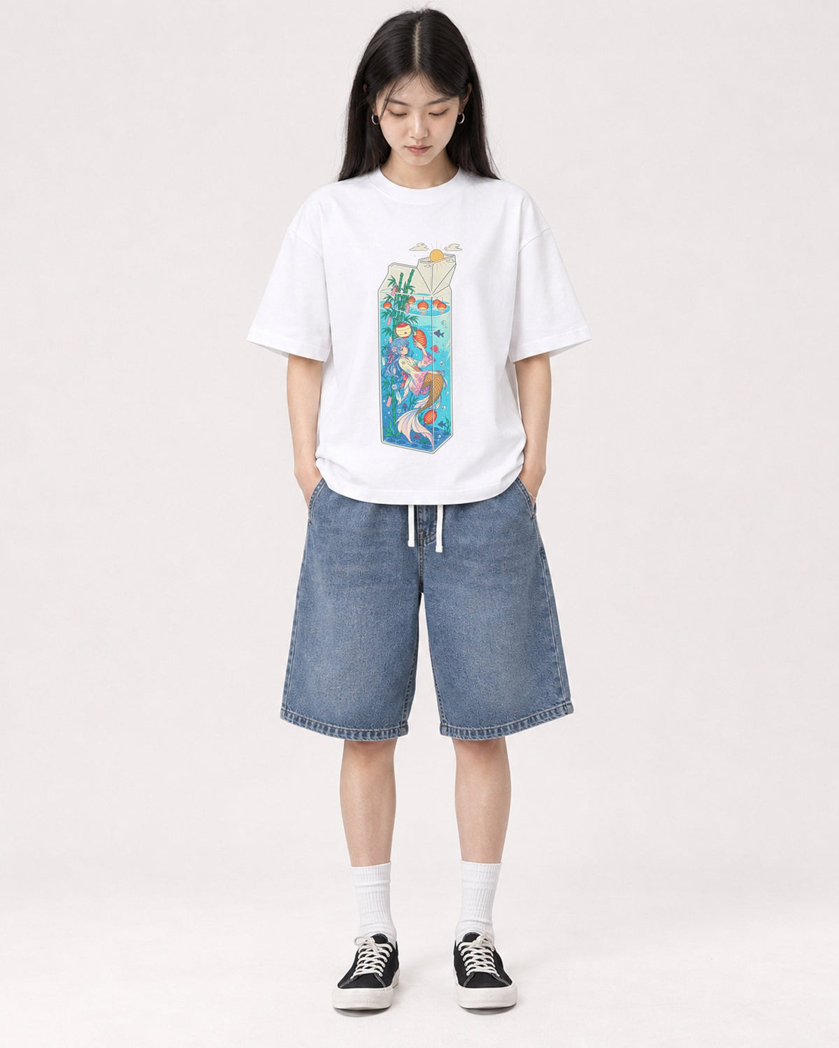Mockup Boxy Heavyweight Tee White female full-body 01