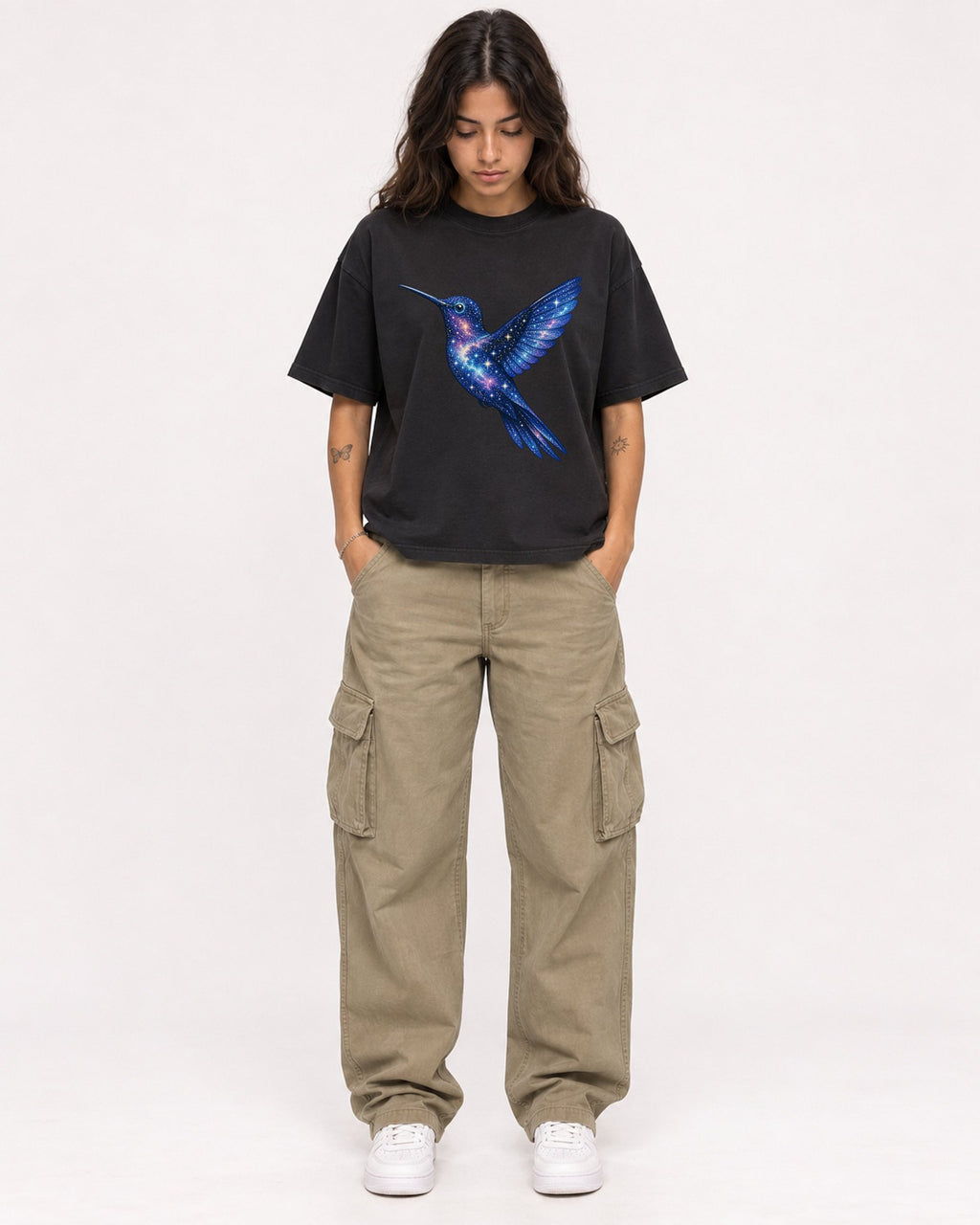 Mockup Boxy Heavyweight Tee Black female full-body 06
