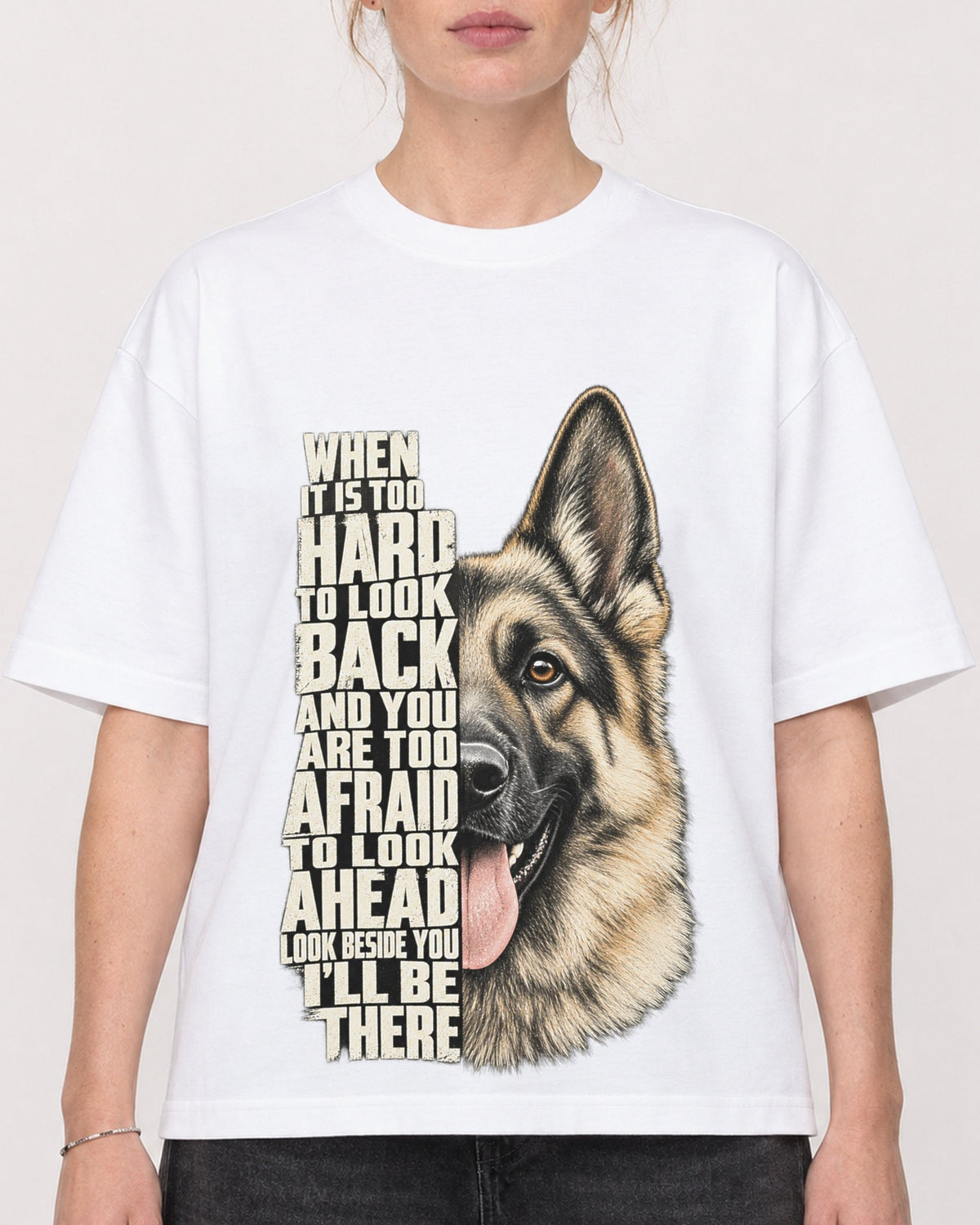 Mockup Boxy Heavyweight Tee White female close-up 28