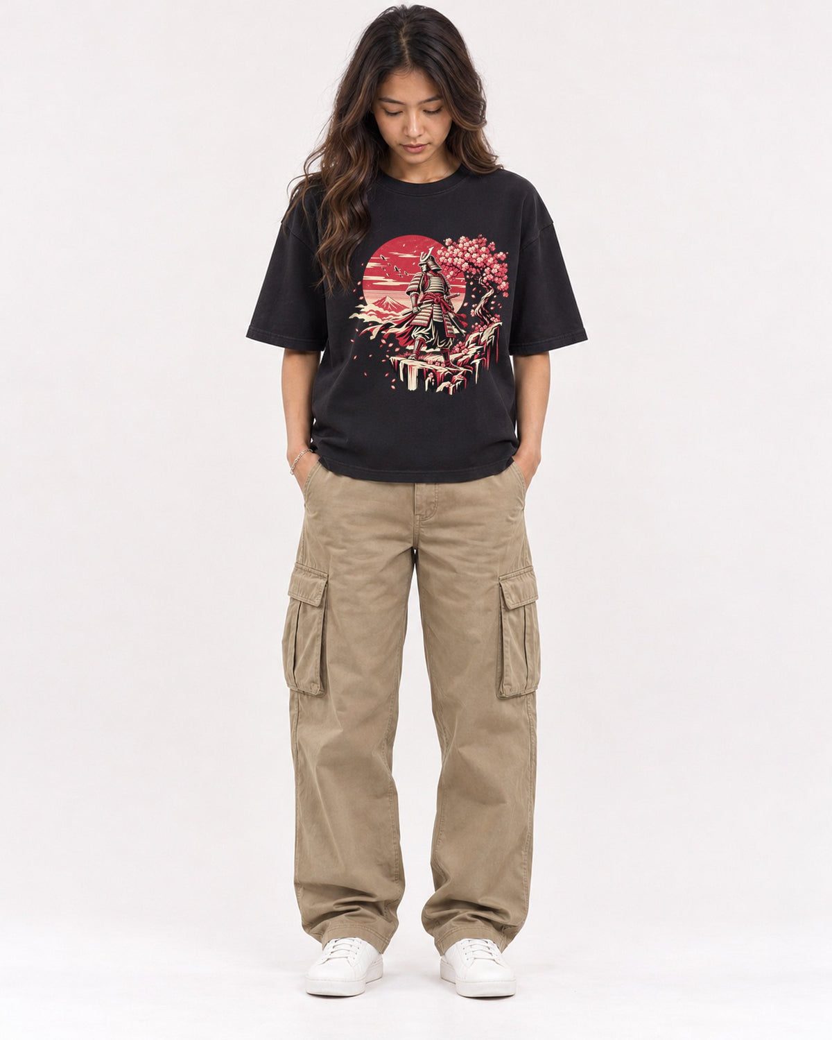 Mockup Boxy Heavyweight Tee Black female full-body 02