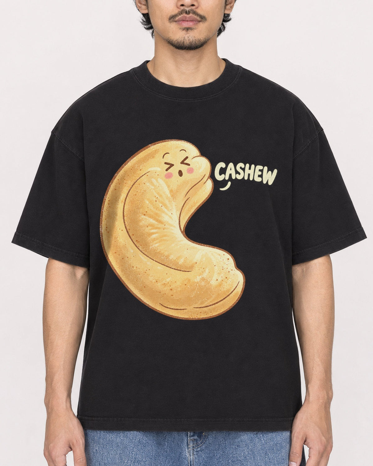 Mockup Boxy Heavyweight Tee Black male close-up 02