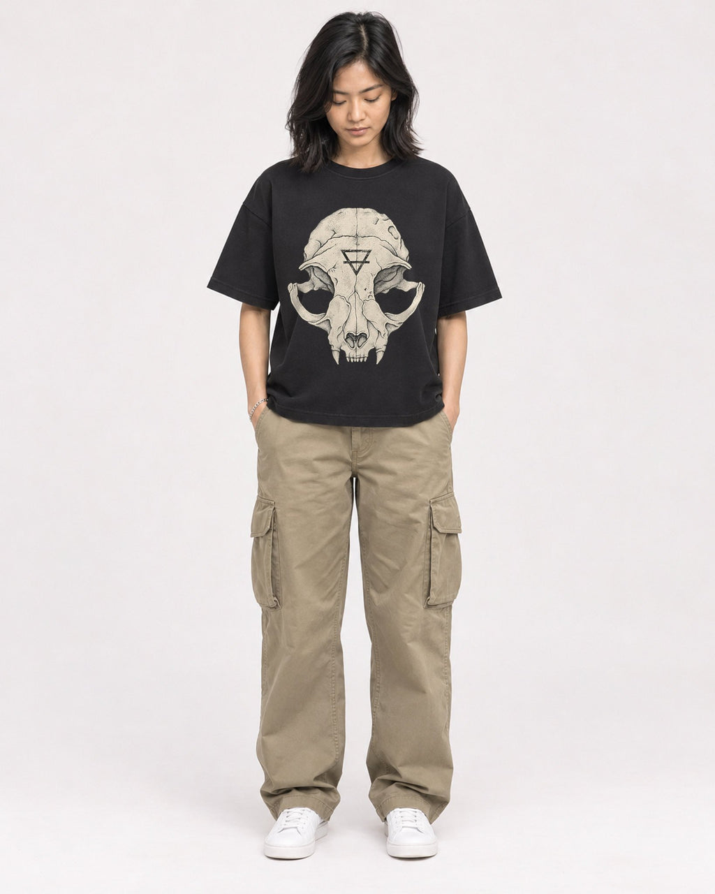 Mockup Boxy Heavyweight Tee Black female full-body 22