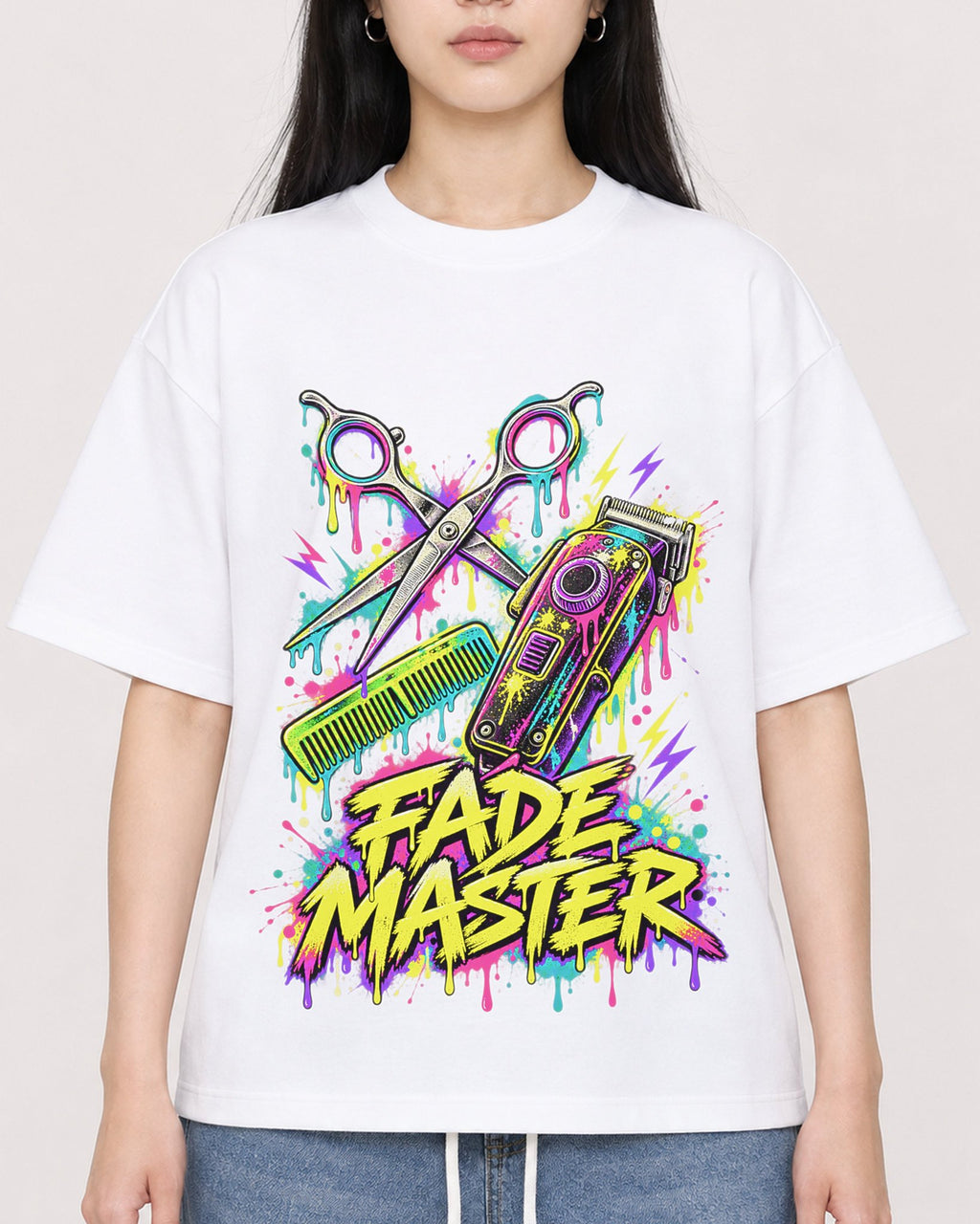 Mockup Boxy Heavyweight Tee White female close-up 01