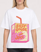 Mockup Boxy Heavyweight Tee White female close-up 08