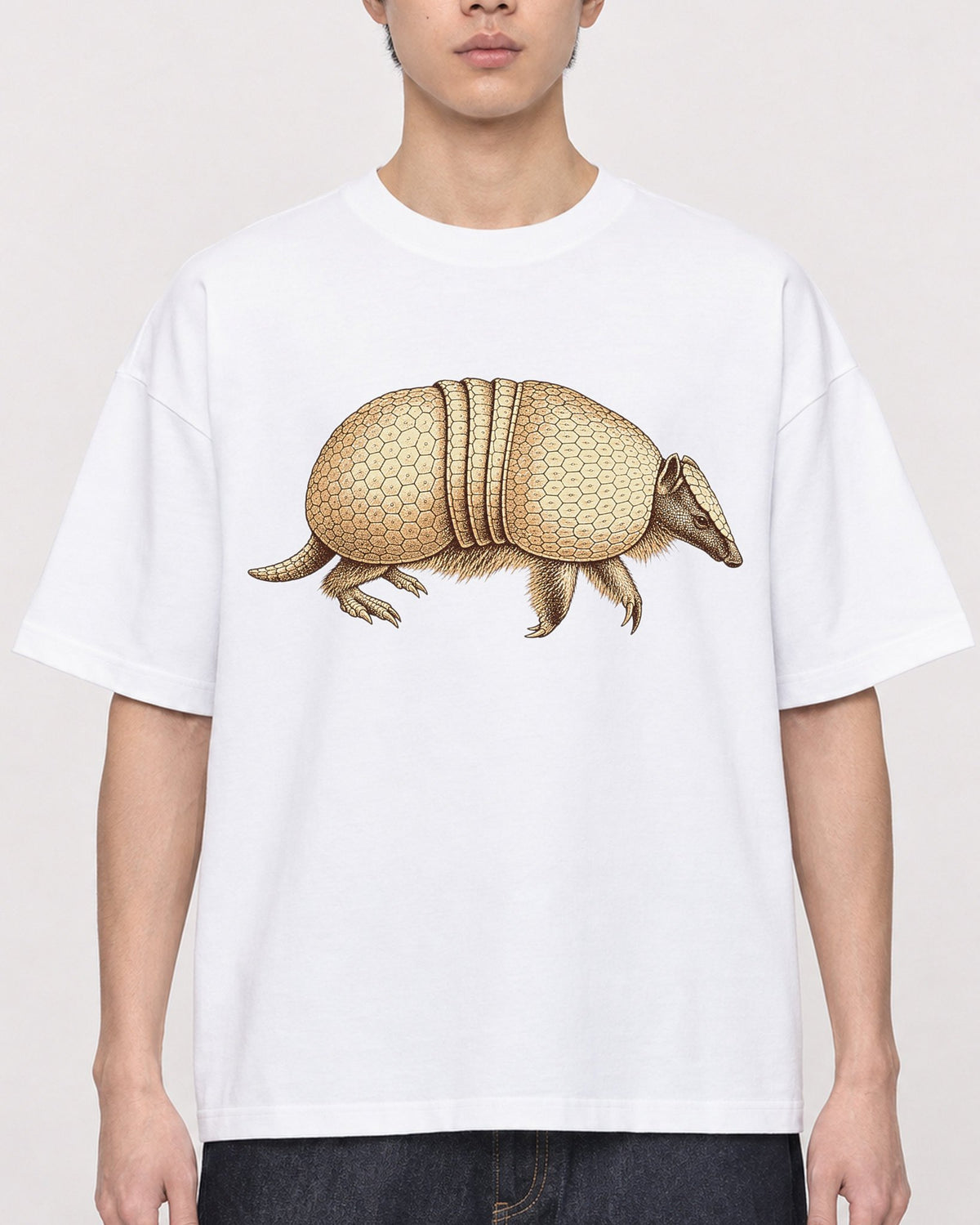 Mockup Boxy Heavyweight Tee White male close-up 01