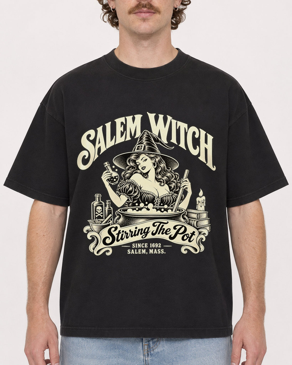 Mockup Boxy Heavyweight Tee Black male close-up 09