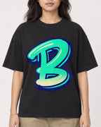 Mockup Boxy Heavyweight Tee Black female close-up 02