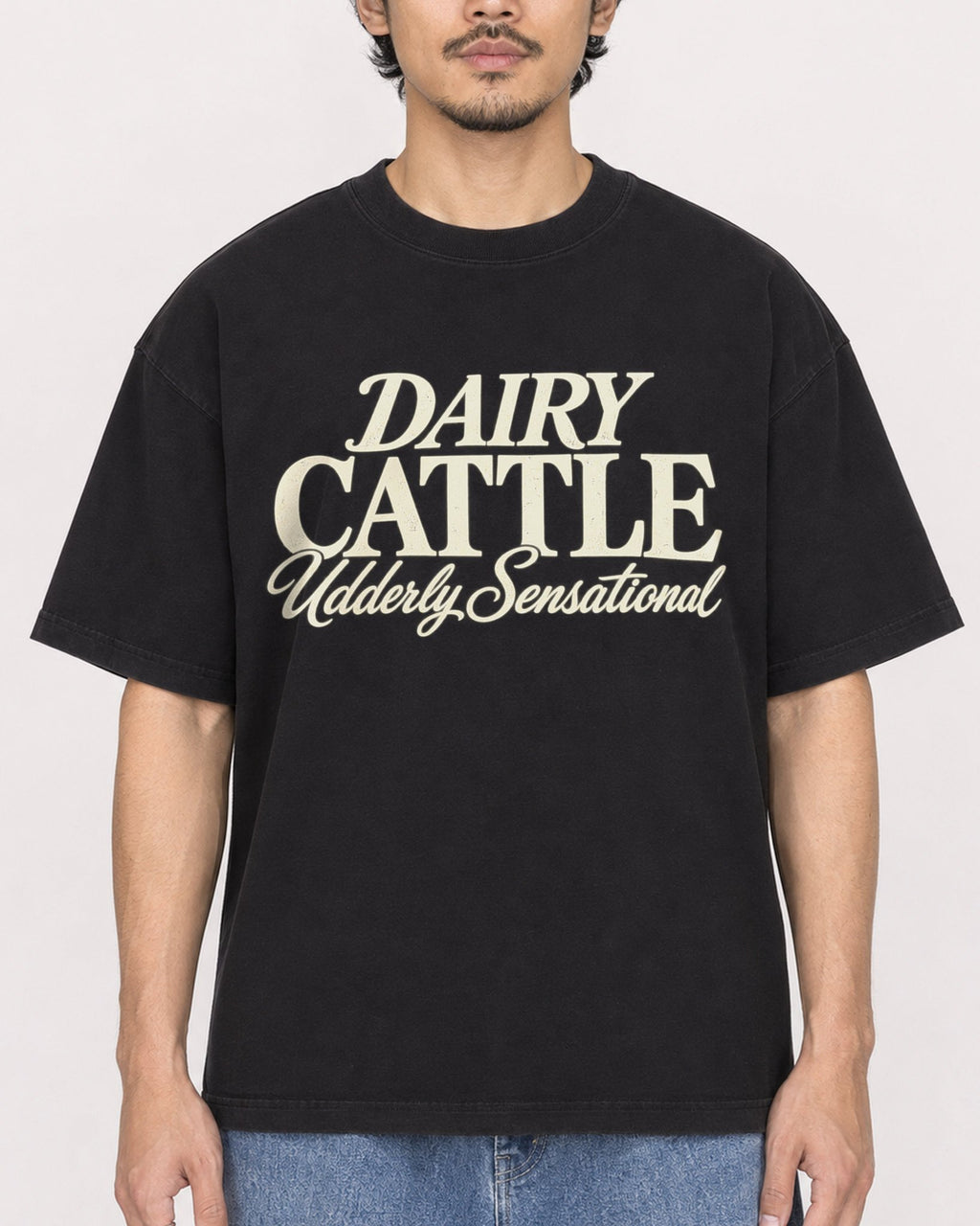 Mockup Boxy Heavyweight Tee Black male close-up 02