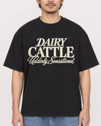 Mockup Boxy Heavyweight Tee Black male close-up 02