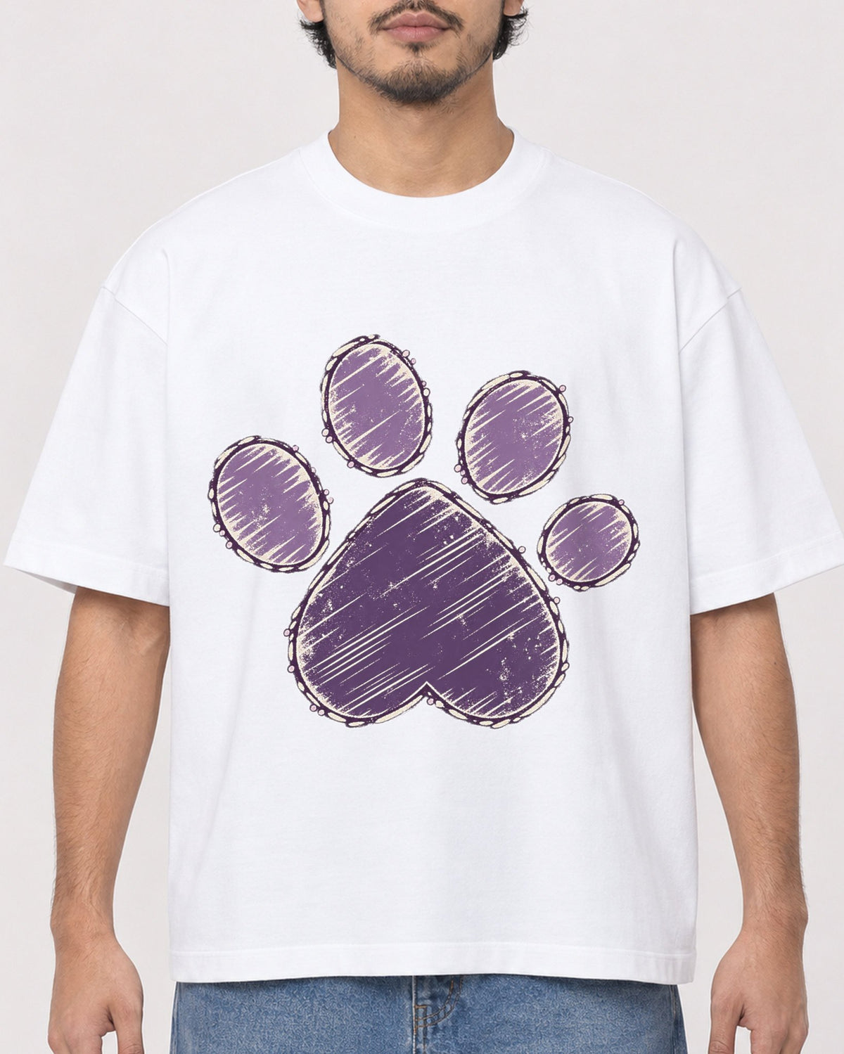 Mockup Boxy Heavyweight Tee White male close-up 02