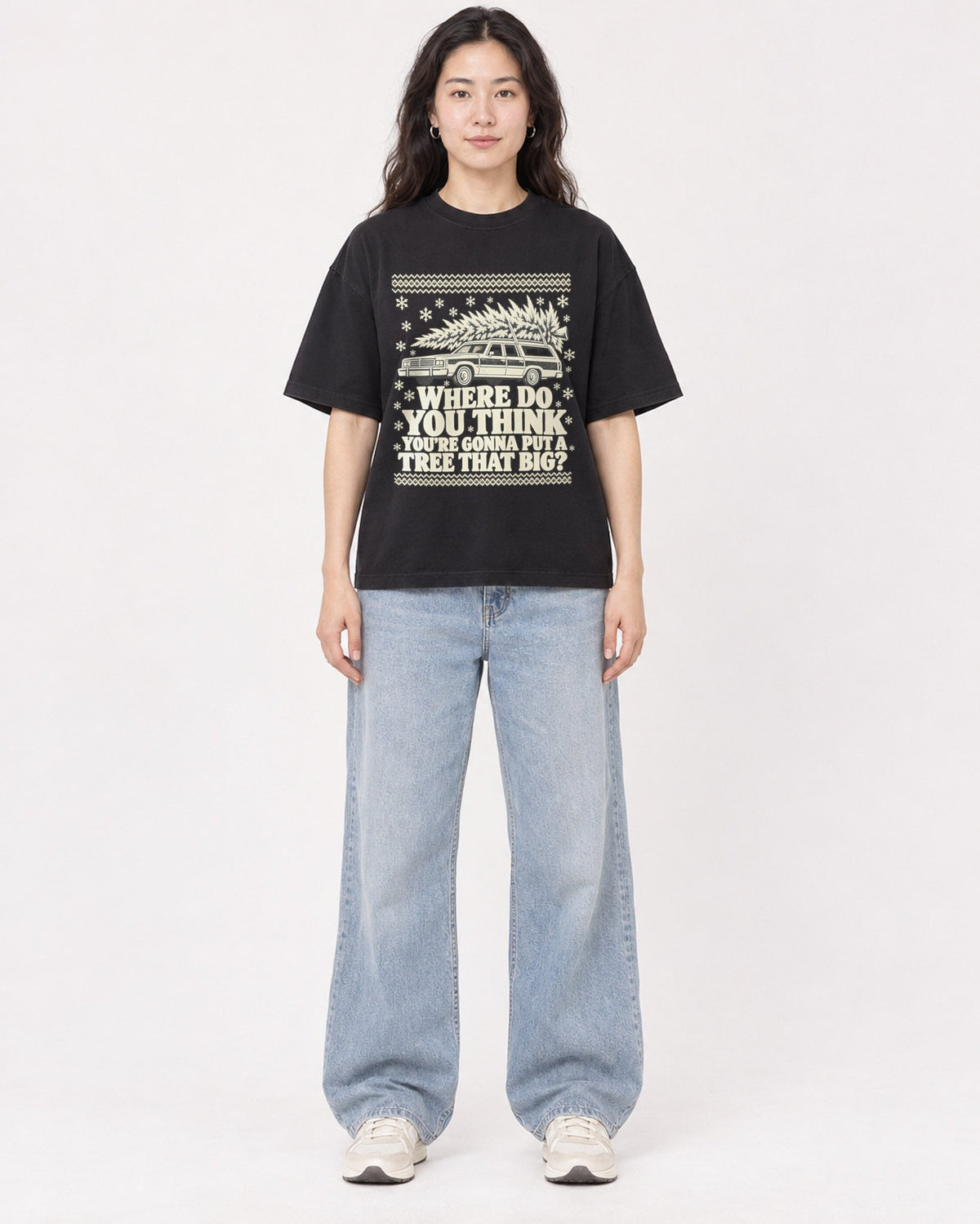 Mockup Boxy Heavyweight Tee Black female full-body 03