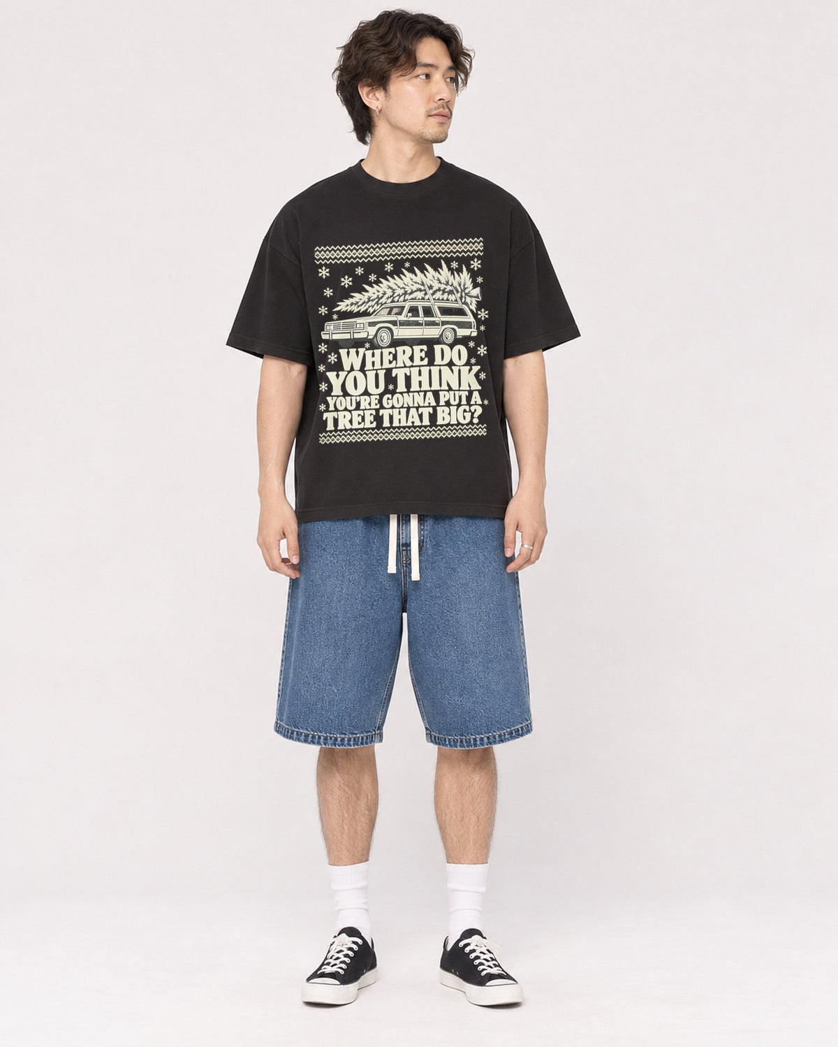 Mockup Boxy Heavyweight Tee Black male full-body 03