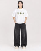 Mockup Boxy Heavyweight Tee White female full-body 43