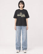 Mockup Boxy Heavyweight Tee Black female full-body 11