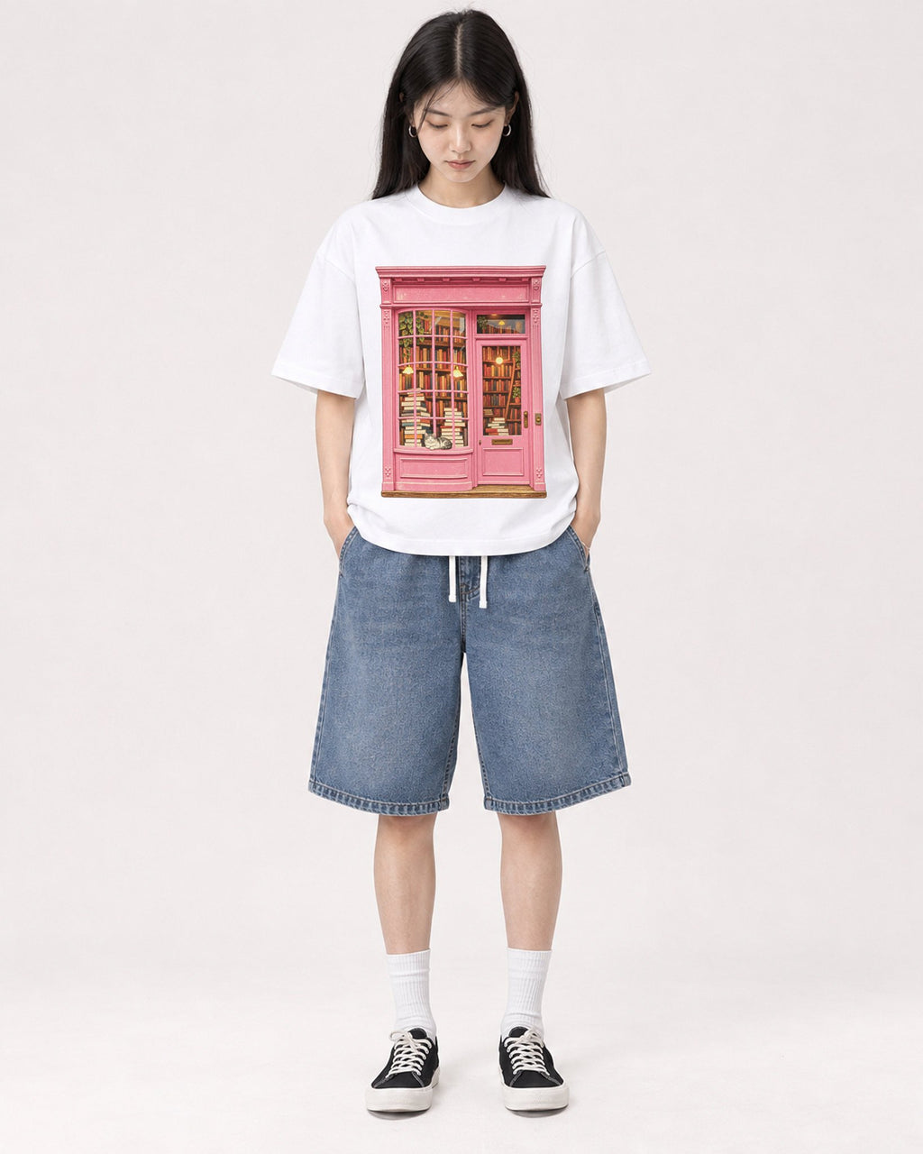 Mockup Boxy Heavyweight Tee White female full-body 01
