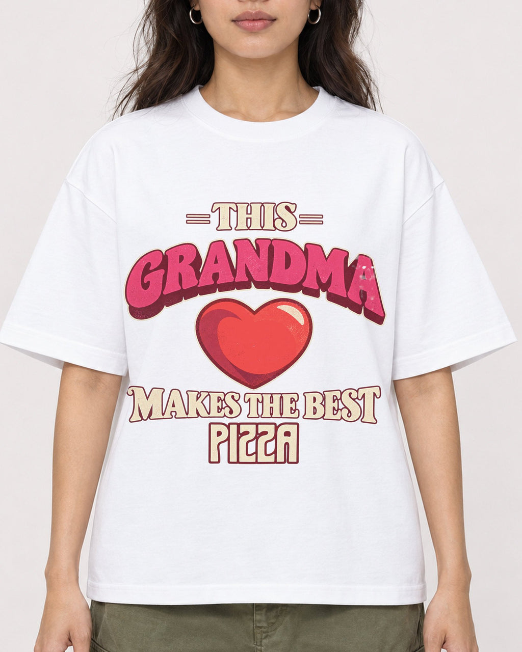 Mockup Boxy Heavyweight Tee White female close-up 02