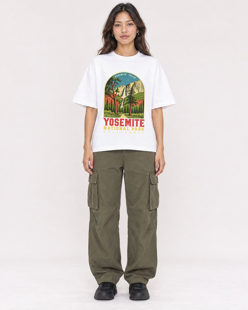 Mockup Boxy Heavyweight Tee White female full-body 02