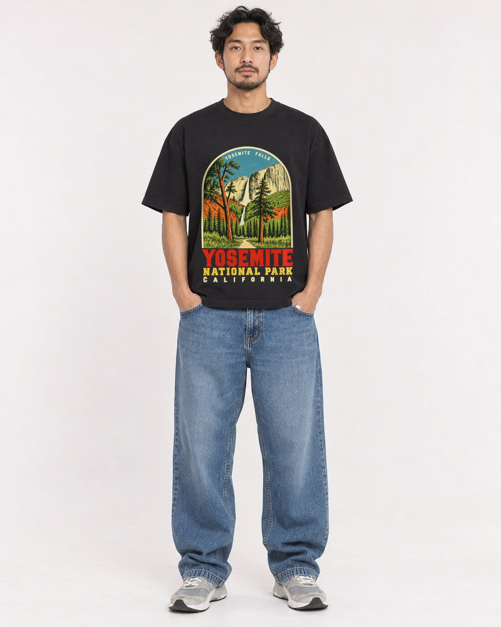 Mockup Boxy Heavyweight Tee Black male full-body 02