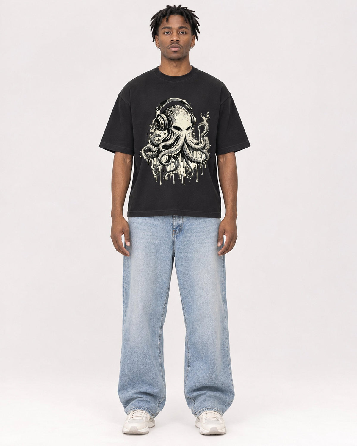 Mockup Boxy Heavyweight Tee Black male full-body 05
