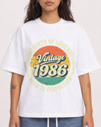 Mockup Boxy Heavyweight Tee White female close-up 06